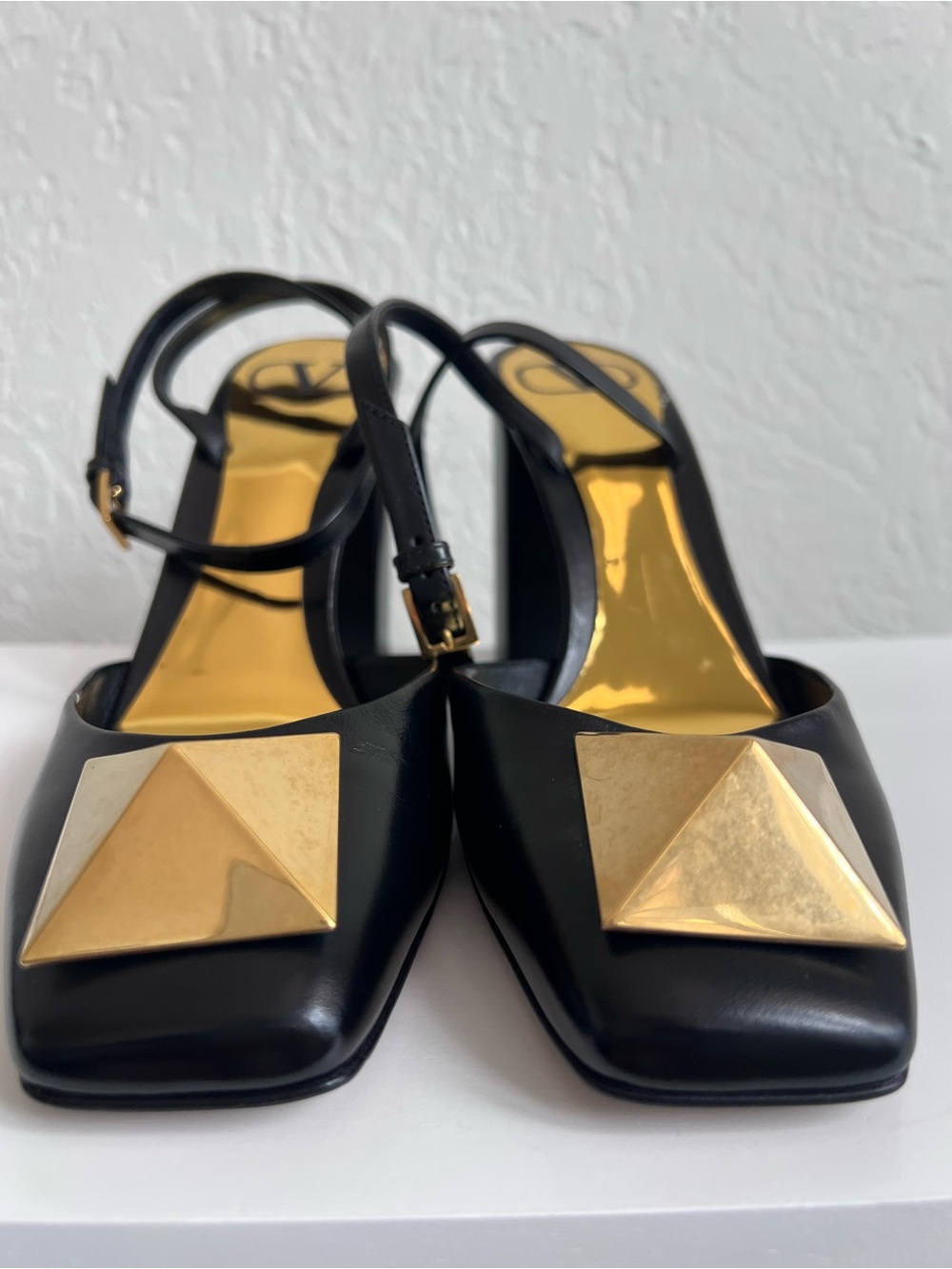 Valentino Garavani One Stud Black Patent Leather Slingback Pumps 37.5 US 7.5 - Picture 13 of 16